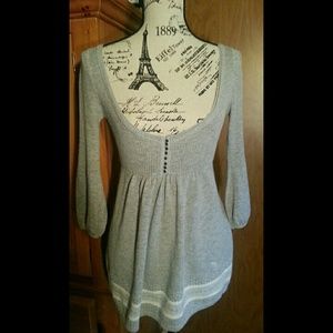 Abercrombie & Fitch gray knit baby doll shirt