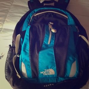 North face recon backpack