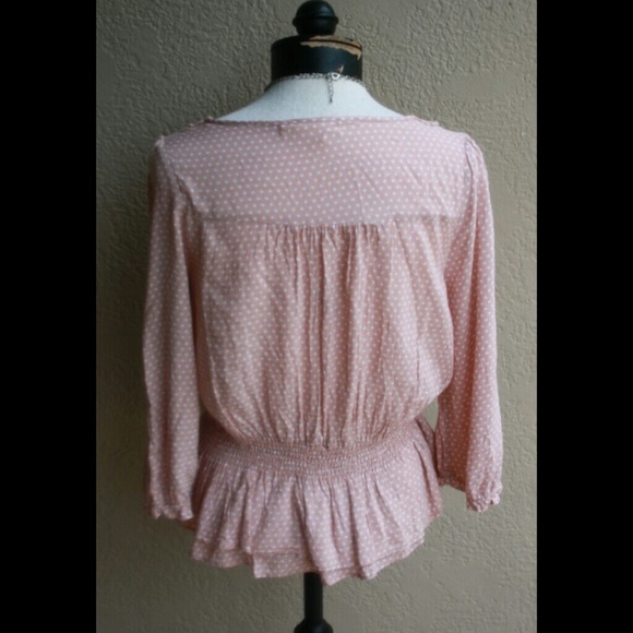 SOLD IN BUNDLE Gorgeous Vintage Looking Blouse - Picture 3 of 4