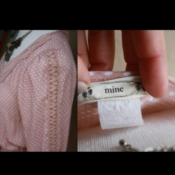 SOLD IN BUNDLE Gorgeous Vintage Looking Blouse - Picture 4 of 4