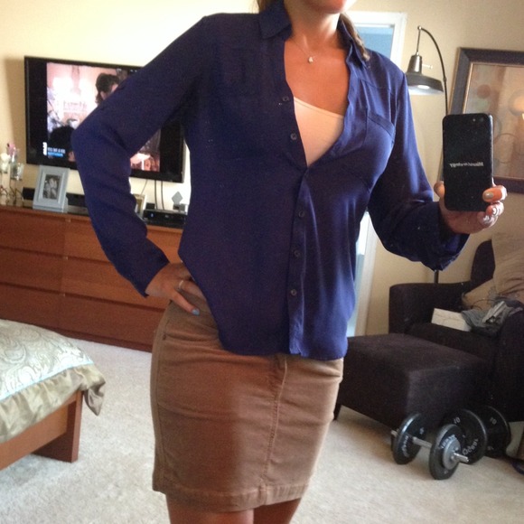 BRAND NEW. Light brown, thin corduroy skirt.