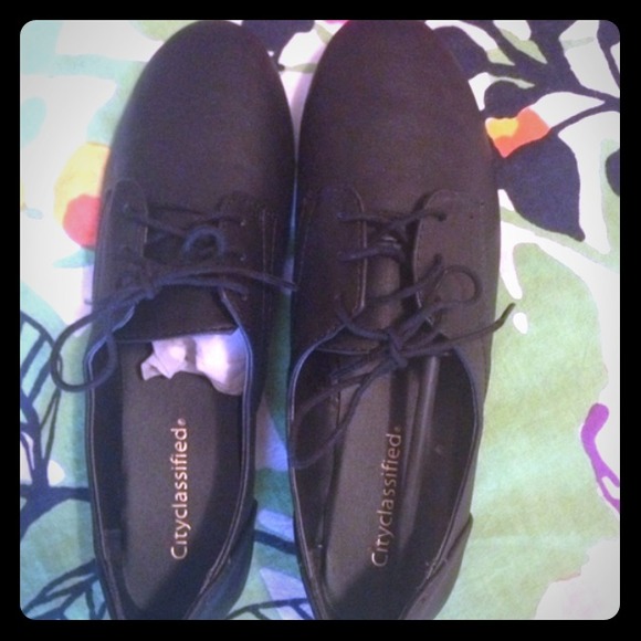 Black oxfords