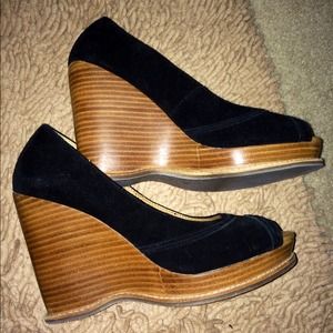 Black bakers brand wedges