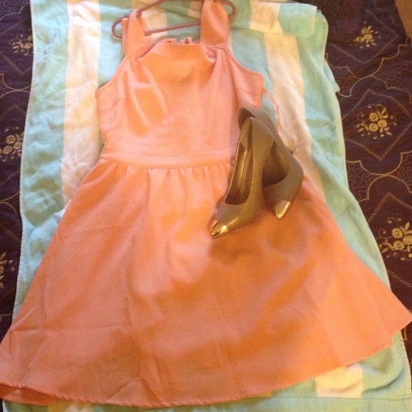 Urban Outfitters Peach Summer Dress 🎀