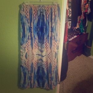 Long slits skirt