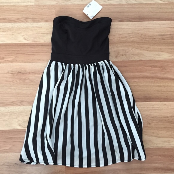 🔥Material Girl Strapless Dress🔥