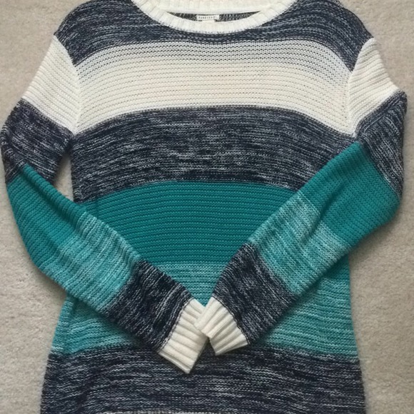 Knit sweater