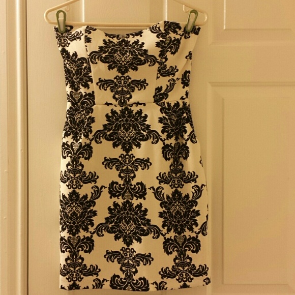 Strapless dress