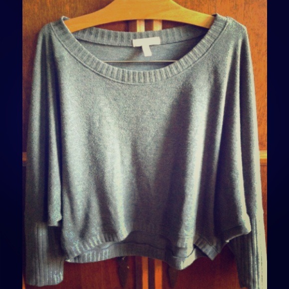 Olive green cropped sweater ❄️