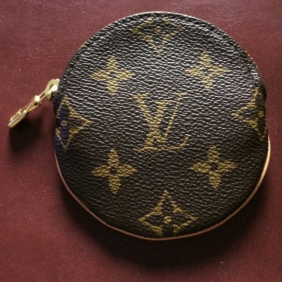 🚫SOLD.🚫 💯 Authentic LOUIS VUITTON Coin Pouch - Picture 2 of 4