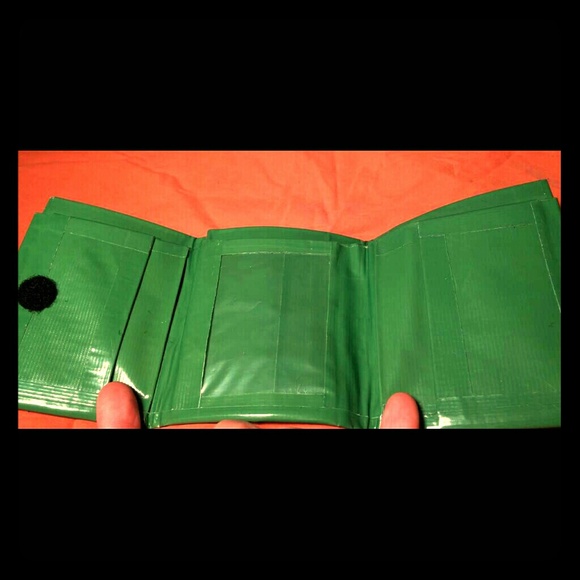 Green Duct Tape Wallet Handmade 7 Pockets New - Picture 1 of 4