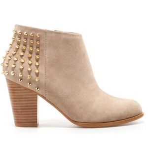 🎉Host Pick🎉 Nude Studded Booties