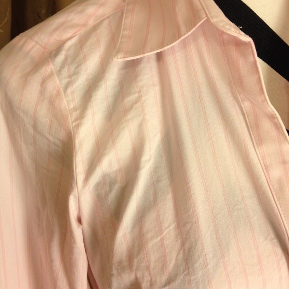Express dress shirt。🎀SOLD🎀 - Picture 2 of 3