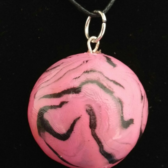 Pendant - Picture 2 of 2