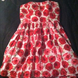 Floral strapless dress