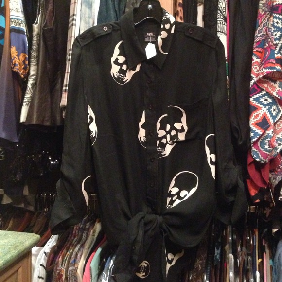 Black blouse with skull print.