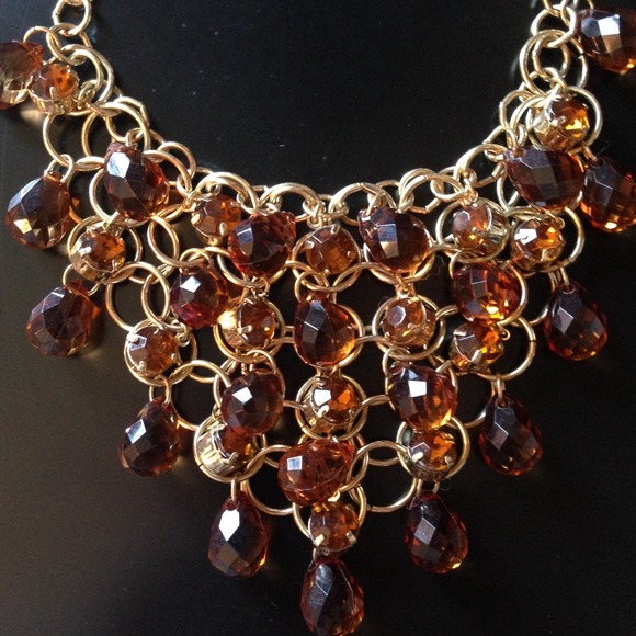 Statement Necklace - Picture 2 of 4