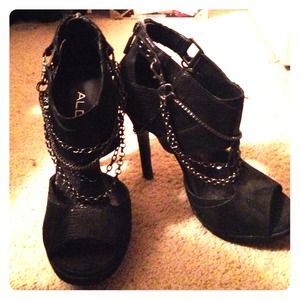Black chain heel