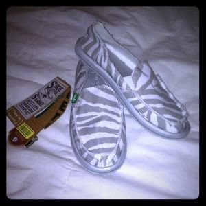 Sanuk Grey & White Zebra slip ons