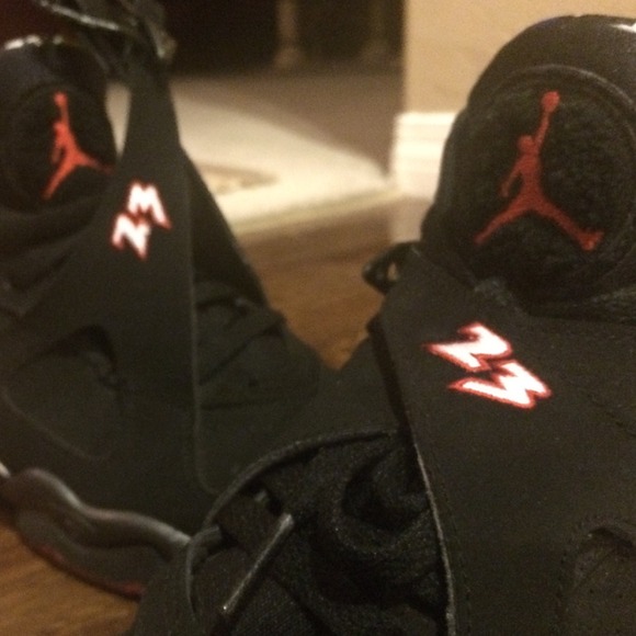 Jordan the 8s - Picture 3 of 4