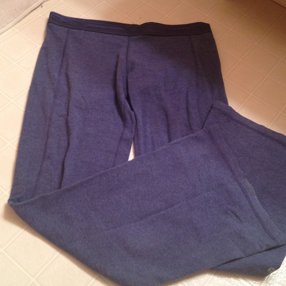 Lululemon flare leg pants size 8