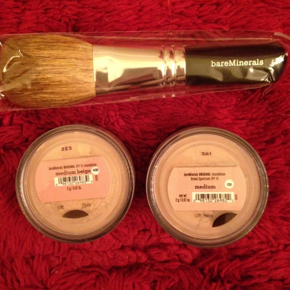bareMinerals foundation & brush