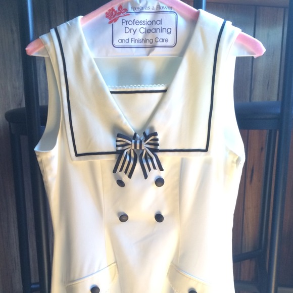 Innocent World Flap style sailor dress in white - Picture 2 of 4