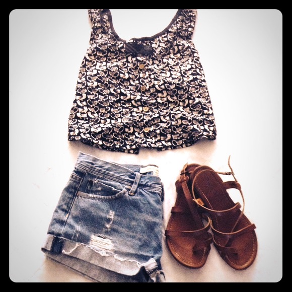 NWOT Vans Birdie Button Crop Top - XS