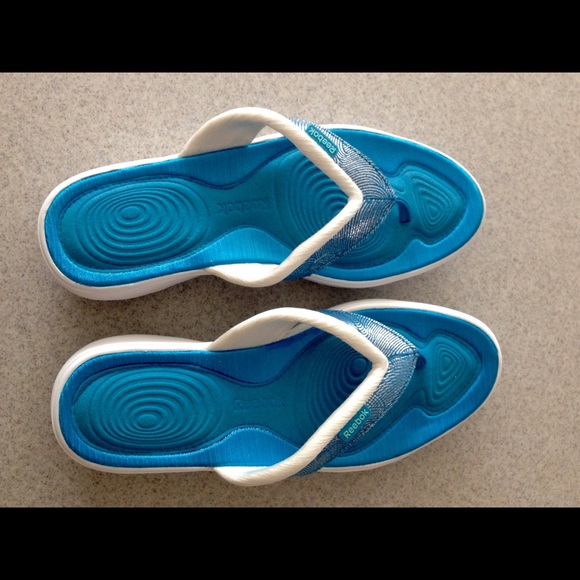 reebok easytone flip flops