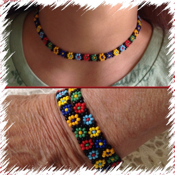 🌺🌸🌺🌻"HIPPIE" BEAD CHOKER/BRACELET🌻🌺🌸🌺