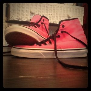 Highlighter Pink hightop Vans w/black accents