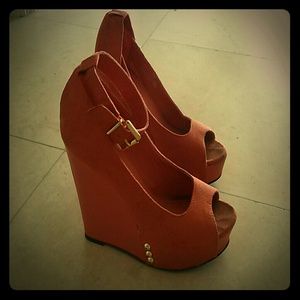Shoedazzle wedges