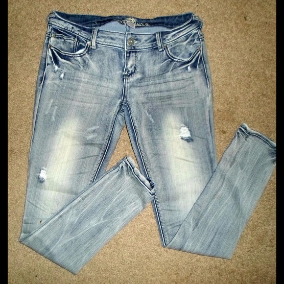 Low waisted Distressed Skinny jeans