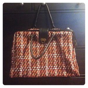 Price drop/Pattern stylish bag