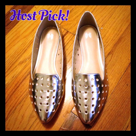 ⭐BOGO⭐️ Bundled for @trayse Metallic Flats & Tank