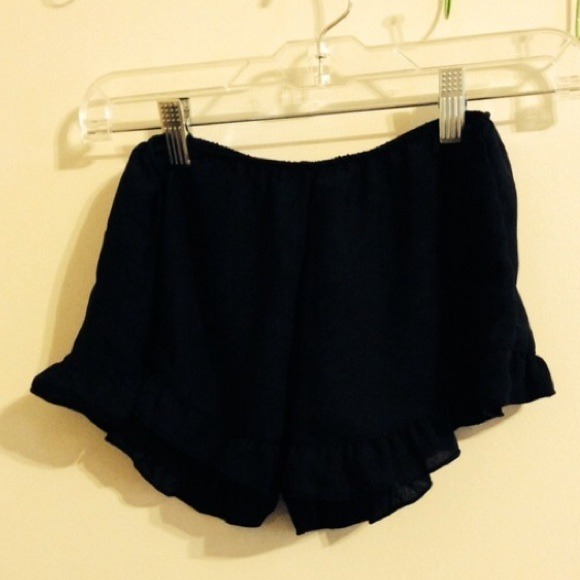 Brandy melville vodi shorts ❌no trades ❌