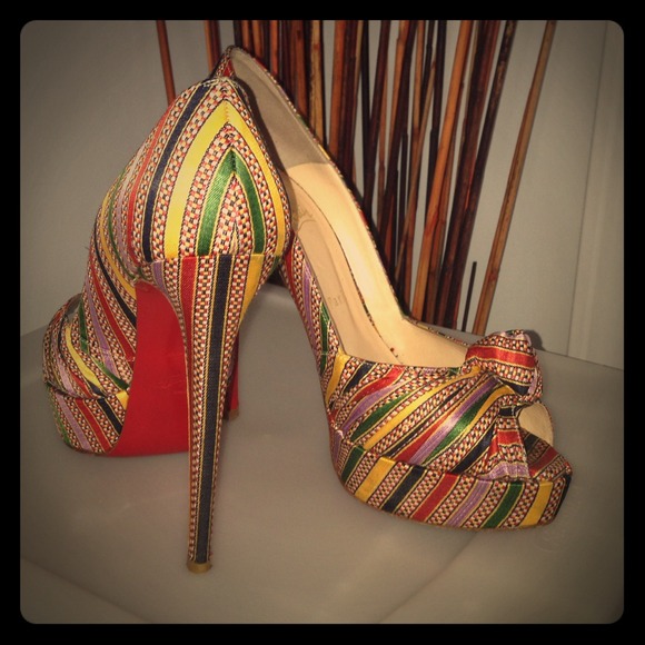 SOLD AUTHENTIC  Multi Stripe CL's