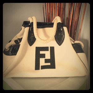 SOLD 💯Authentic Fendi Cruise Bag