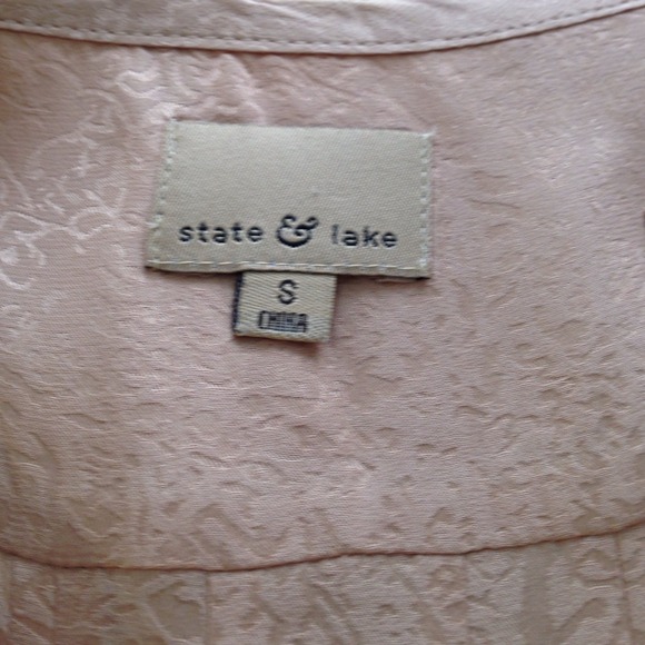 100% silk blouse in cream - Picture 2 of 4