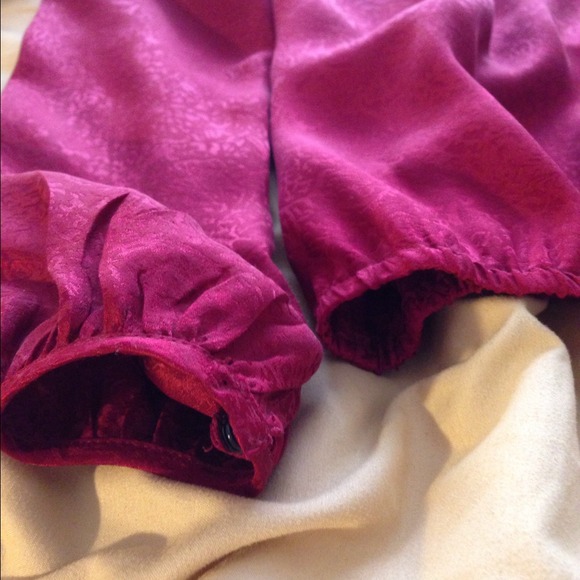 100% silk blouse in red - Picture 3 of 4