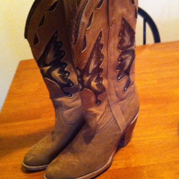 Vintage miss capezio butterfly boots!!