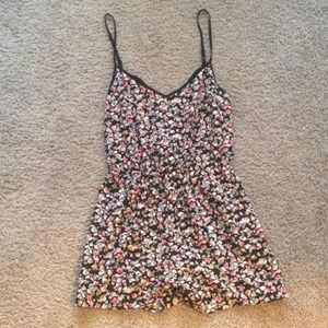 Cute flower printed jump suit