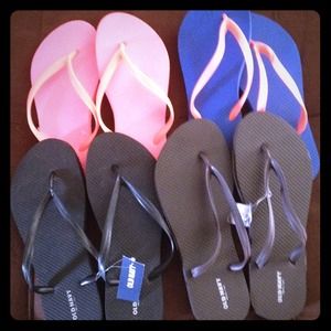 Old navy flip flop bundle