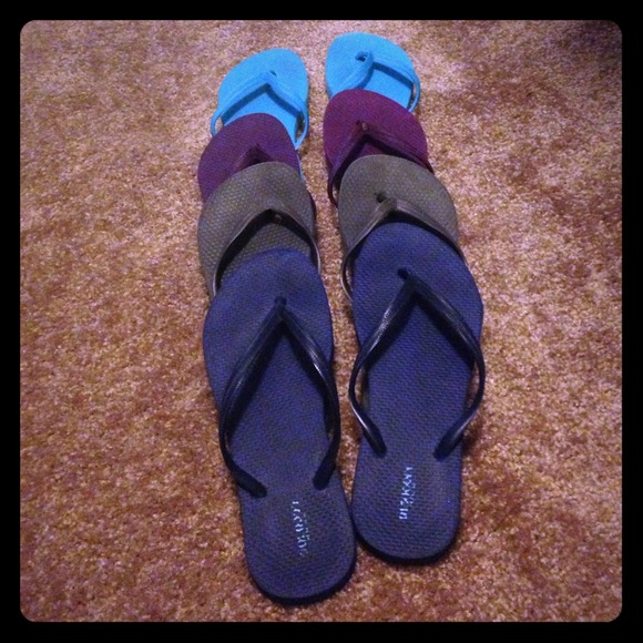 Old navy flip flops