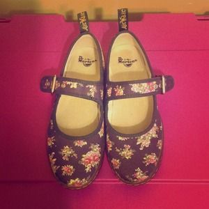 A pair of Dr. Martens Carnaby flat (purple/floral)
