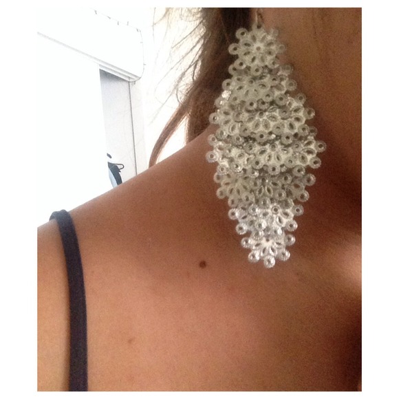 Icing Earings - Picture 2 of 2