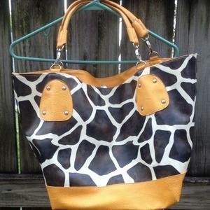 *Moving Sale!* Large Giraffe Purse