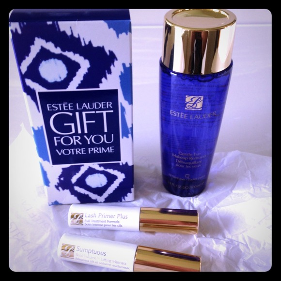 NEW Estée Lauder items! With FREE item!