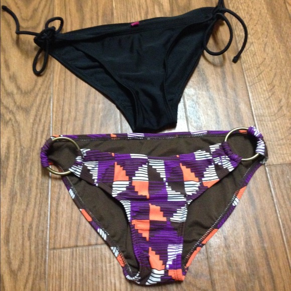 Small swimsuits - Picture 2 of 4