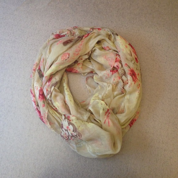 Brand New Floral Scarf